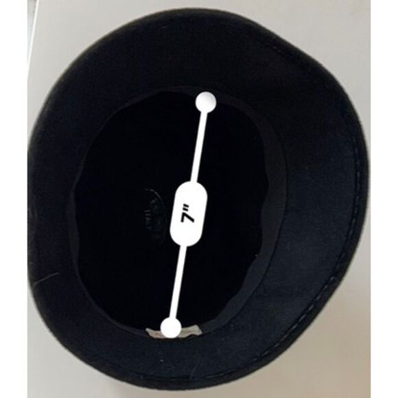 Vintage Amy New York black velvet bucket hat with black ribbon bow. - Picture 5 of 7